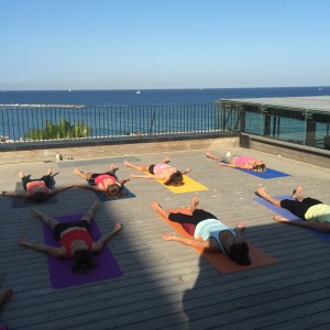 yoga en la playa